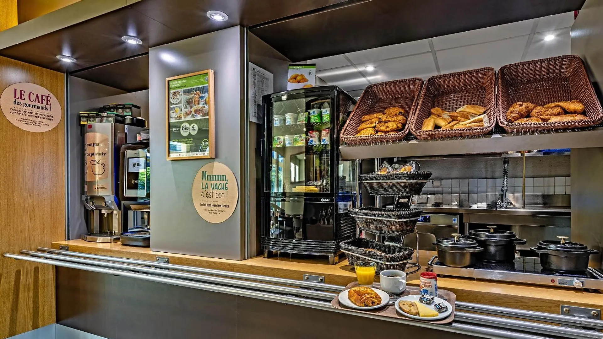 B&B Hôtel Quimper Nord Douarnenez Hotel