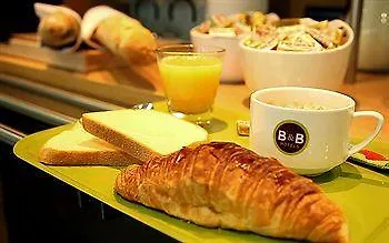 ** Hotel B&B Hôtel Quimper Nord Douarnenez France