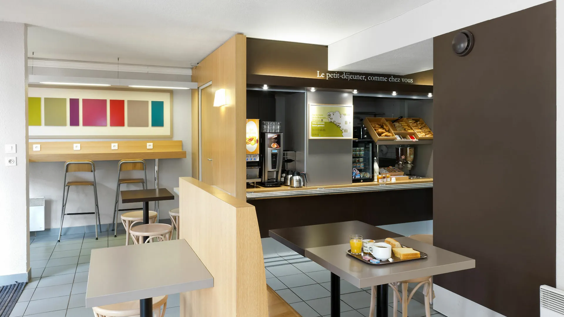 B&B Hôtel Quimper Nord Douarnenez Hotel