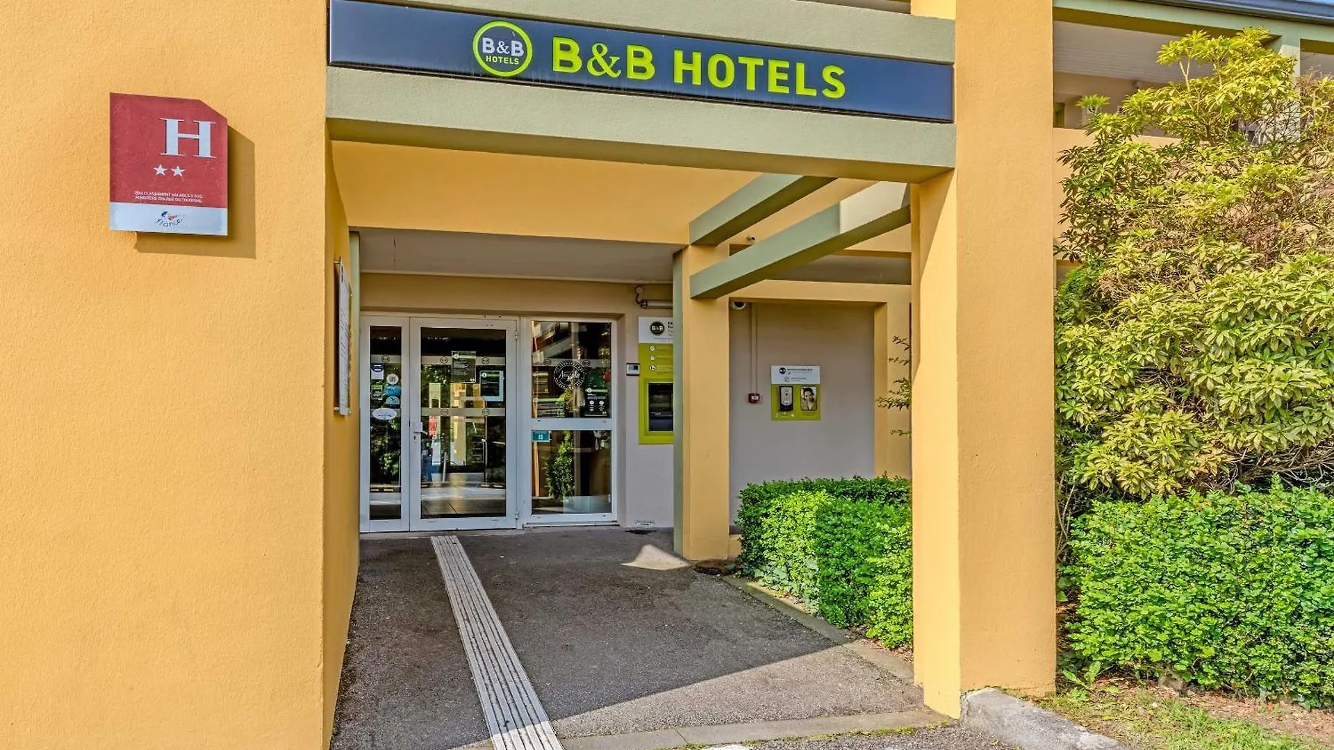 B&B Hotel Quimper Nord Douarnenez 2*,  Frankrike
